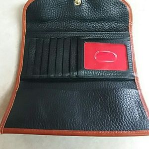 Dooney and Bourke Wallet  women